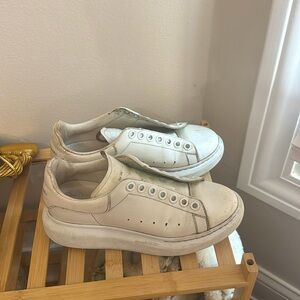 Alexander Mcqueen shoes - Offers Welcome!